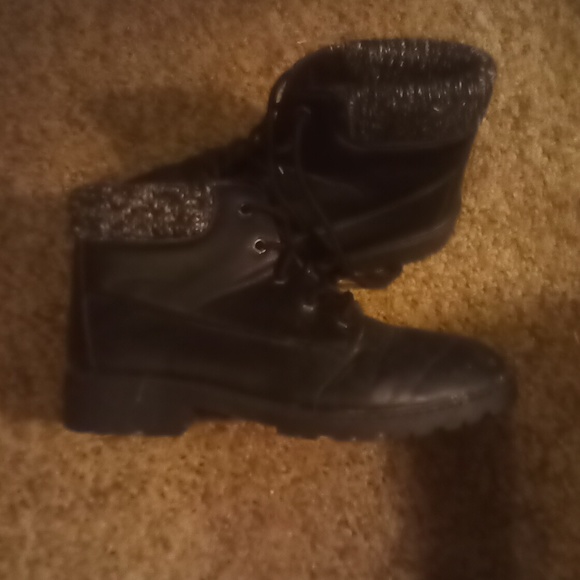 Boots - Picture 2 of 5